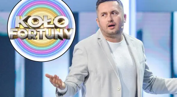Norbi z Koła Fortuny w jasnej marynarce, z gestem dłoni, zastanawia się, dlaczego.