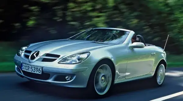 Mercedes SLK: Czy warto kupić? Generacje, silniki, usterki