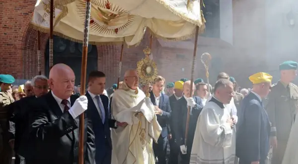 Czy w Boże Ciało trzeba iść do kościoła? Ważne informacje dla katolików