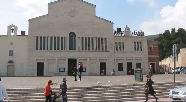 Sanktuarium Ojca Pio we Włoszech: Historia, znaczenie i atrakcje