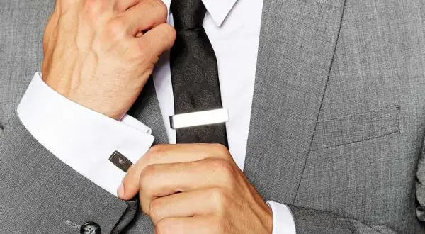 Jak nosić szpilkę do krawata: Elegancki styl krok po kroku