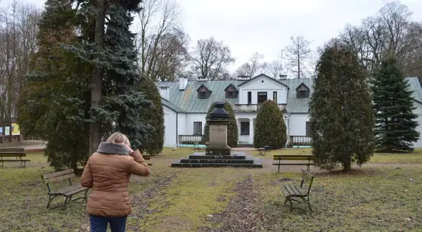 Mikołaj Rej: miejsce urodzenia w Żurawnie i jego literackie znaczenie