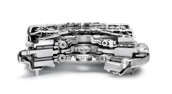 Przekrój skrzyni biegów DSG, ukazujący złożoną budowę mechanizmu. Wymiana sprzęgła DSG to skomplikowany proces.