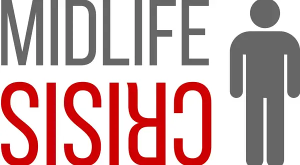 Midlife crisis man: hoe lang duurt het? Grijze tekst "MIDLIFE" en rode tekst "CRISIS" met een grijze man-icoon.