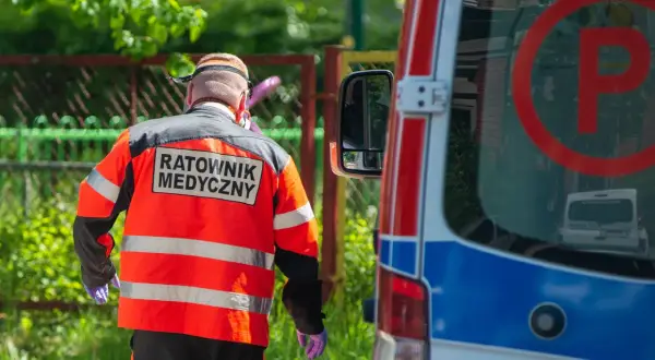 Ratownik medyczny bez studiów? Prawda i alternatywy 2026
