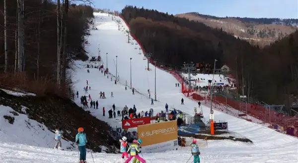 Wisła na narty: przewodnik po stokach, skipassach i atrakcjach