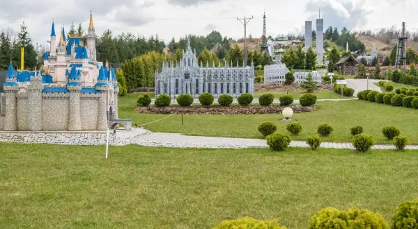 Sabat Krajno: Atrakcje, ceny, godziny otwarcia. Zaplanuj idealny dzień!