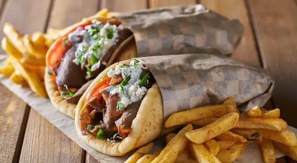 Doner kebab: Historia, skład, różnice jak rozpoznać dobry?