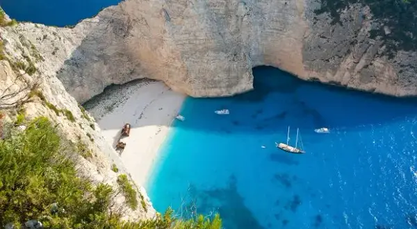 Najpiękniejsze miejsca Zakynthos, które musisz zobaczyć podczas wakacji