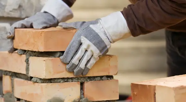 Zaprawa klejowa co to jest i jak wybrać najlepszy rodzaj do Twojego projektu