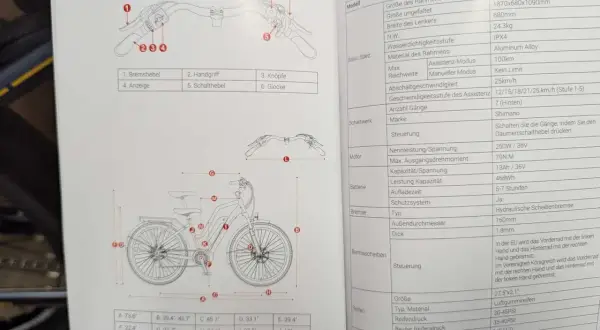 Technische Daten eines Fahrrads, inklusive Details zur Garantie.
