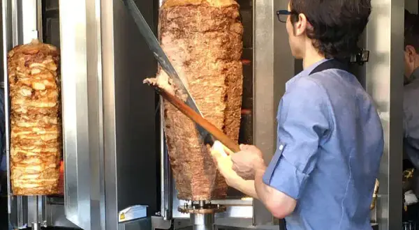 Z jakiego kraju pochodzi kebab? Turcja czy Niemcy poznaj historię