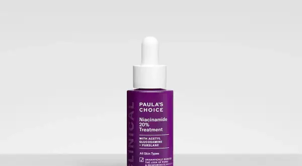 Siero Paula's Choice con Niacinamide 20%. Scopri cos'è la niacina e come questo trattamento migliora la pelle.