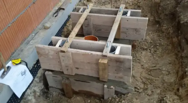 Jak głęboki powinien być fundament pod pompę ciepła, aby uniknąć problemów?