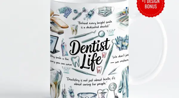 Kubek z motywem "Dentist Life" na dzień dentysty. Ilustracje narzędzi, zębów i cytaty o pracy dentystów.