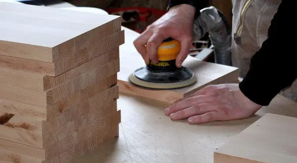 Zbuduj krzesło z drewna: Poradnik DIY krok po kroku dla początkujących