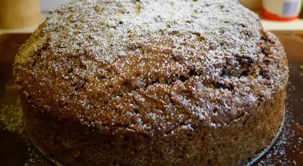 Pyszne ciasto marchewkowe z mąki orkiszowej - zdrowy przepis na deser