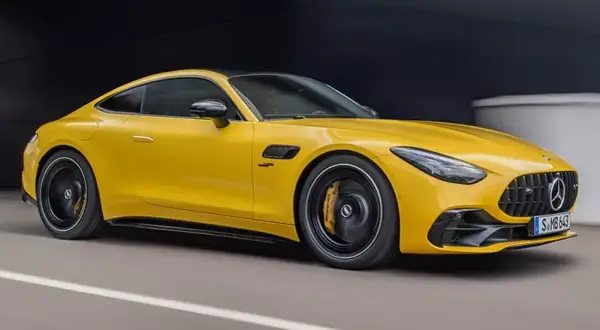 Mercedes-AMG GT 43 Coupé – niezwykłe połączenie mocy i luksusu.