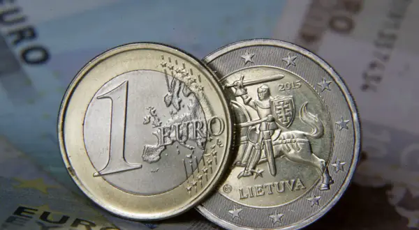 Jaką walutę używa Litwa? Euro, historia i korzyści z wymiany