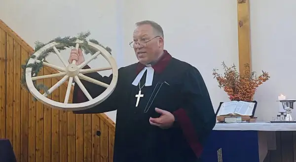 Czy ksiądz ewangelicki ma żonę? Prawda o życiu pastorów