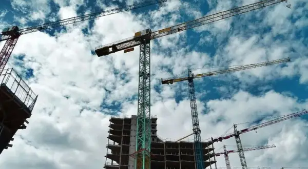 Jak uzyskać pozwolenie na budowę krok po kroku? | Kompletny przewodnik