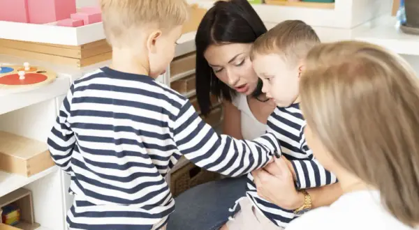 TUS dla dzieci: Klucz do pewności siebie i lepszych relacji?