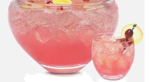 Najlepsze przepisy na drink z prosecco i wódką, które zachwycą smakami