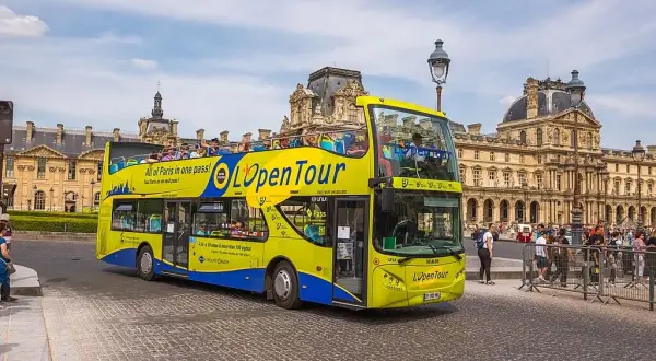 Ile kosztuje bus do Paryża? Ceny, czas podróży i przewoźnicy