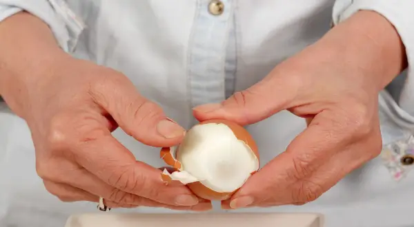 Czy jajka podnoszą cholesterol? Prawda o wpływie na zdrowie