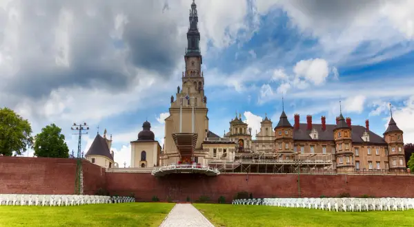 Częstochowa: Atrakcje poza Jasną Górą. Odkryj miasto na nowo!
