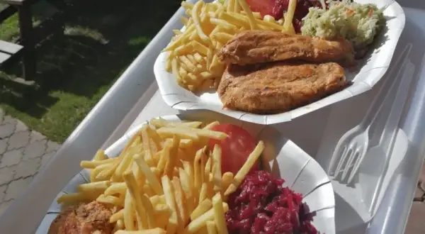 Gdzie zjeść w Chłopach? Najlepsze lokalne restauracje i smaki