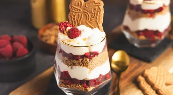 Spekulatius Himbeer Dessert: Einfach, schnell & festlich im Glas
