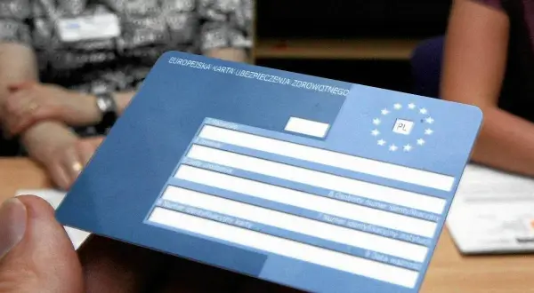 Europejska Karta Ubezpieczenia Zdrowotnego (EKUZ) Wrocław. Dokument potwierdza prawo do świadczeń zdrowotnych w UE.