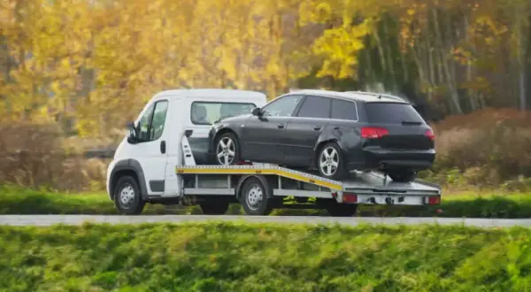 Ile kosztuje holowanie auta w Niemczech? Sprawdź ceny i ukryte opłaty