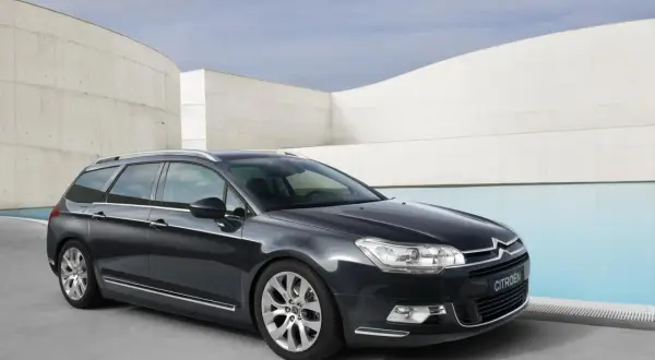 Citroen C5 2.0 HDi: Jaka jest pojemność baku i realny zasięg?