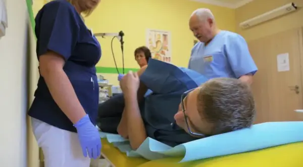 Jak się ubrać na kolonoskopię, by czuć się komfortowo i swobodnie