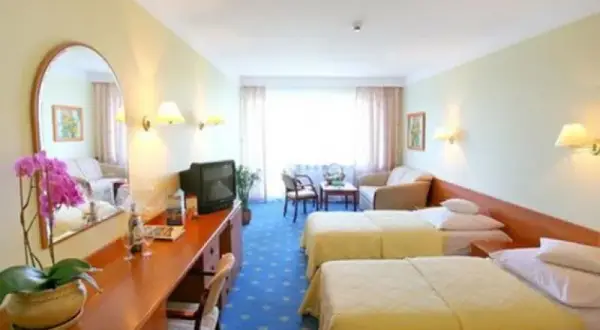 Hotel Gołębiewski Mikołajki - ile pokoi i jakie opcje noclegowe?