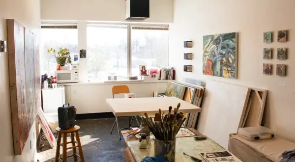 Transforma tu sótano en estudio de dibujo: Guía para un espacio ideal