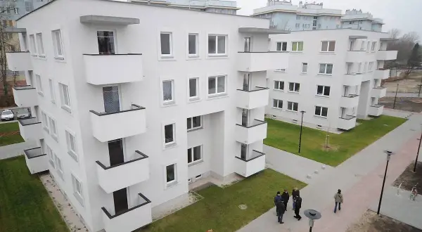Mieszkanie socjalne po eksmisji: Czas oczekiwania i Twoje prawa