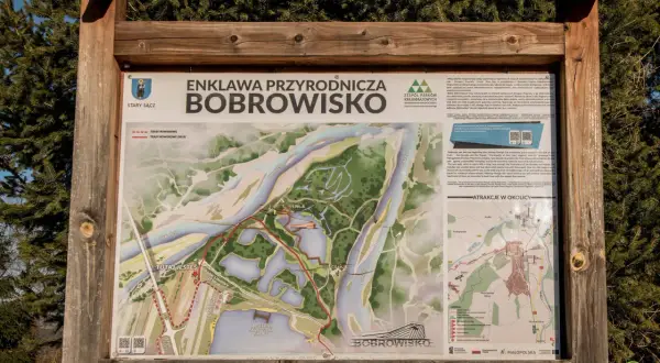 Mapa Enklawy Przyrodniczej Bobrowisko koło Starego Sącza. Pokazuje szlaki rowerowe, rzeki Dunajec i Poprad oraz punkty widokowe.