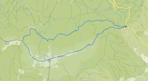 Mapa z zaznaczonymi trasami pieszymi w Szczawnicy. Widoczne szlaki prowadzą przez malownicze tereny górskie, w tym w okolice Babiej Góry.