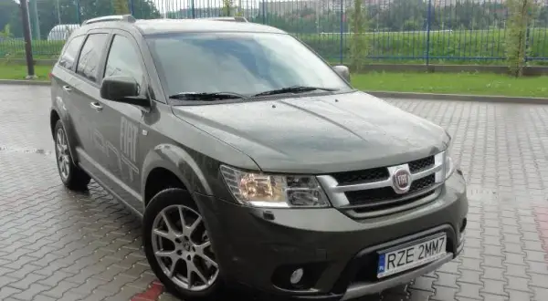 Fiat Freemont jaki silnik wybrać, aby uniknąć wysokich kosztów paliwa?