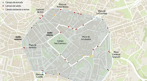 Mapa de la zona de bajas emisiones de Oviedo, mostrando cámaras de control en los anillos interior y exterior.