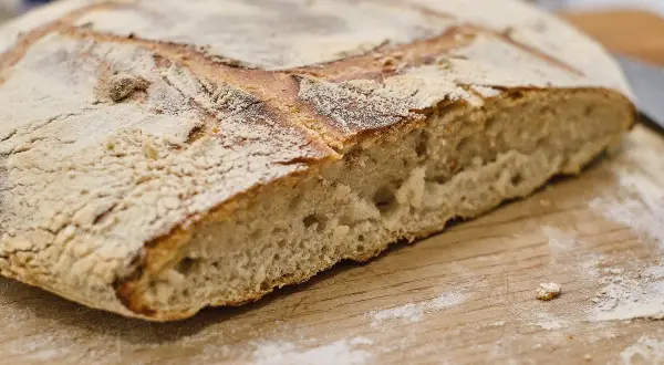 Dlaczego chleb nie rośnie w piekarniku? Oto najczęstsze przyczyny