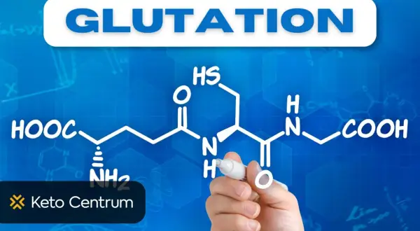 Struktura chemiczna glutationu, kluczowego antyoksydantu, rysowana ręką na niebieskim tle z logo Keto Centrum.