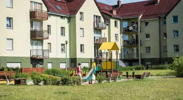 Mieszkanie komunalne: czy warto czekać? Poradnik od A do Z