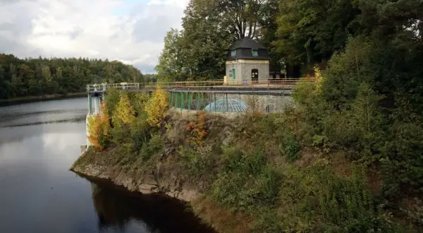 Jezioro Leśniańskie: historia, atrakcje i niezapomniane wrażenia