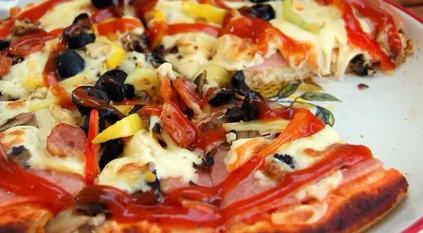 Pieczenie pizzy z Thermomixa: Czas, temperatura i triki eksperta