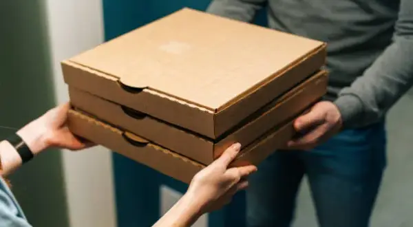 Co ma wspólnego ginekolog i dostawca pizzy? Zaskakujące podobieństwa!