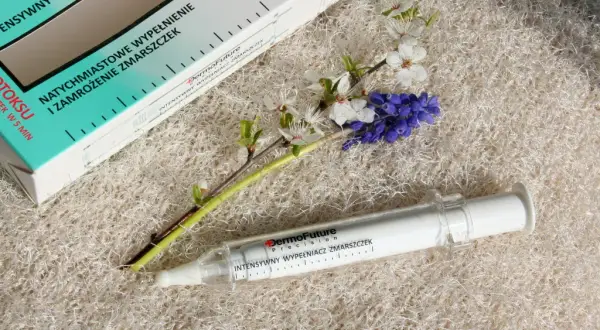 DermoFuture kuracja rewitalizująca z witaminą A dla młodszej skóry